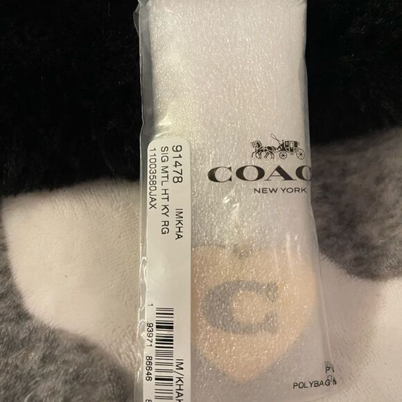 ️COACH SIGNATURE HEARTS KEYCHAIN bag charm khaki metal gold siganture c - Picture 5 of 6